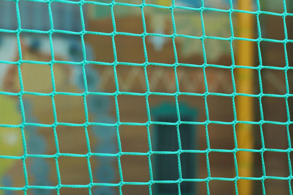 6_-Nylon-or-HDPE-Tennis-Raschel-Knotless-Netting